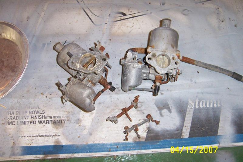 corroded carbs0001.jpg